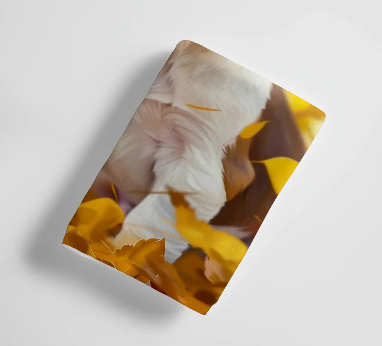Der Herbstspaziergang des Beagle: Zwischen fallenden Blättern Handtuch von DesignDoodle