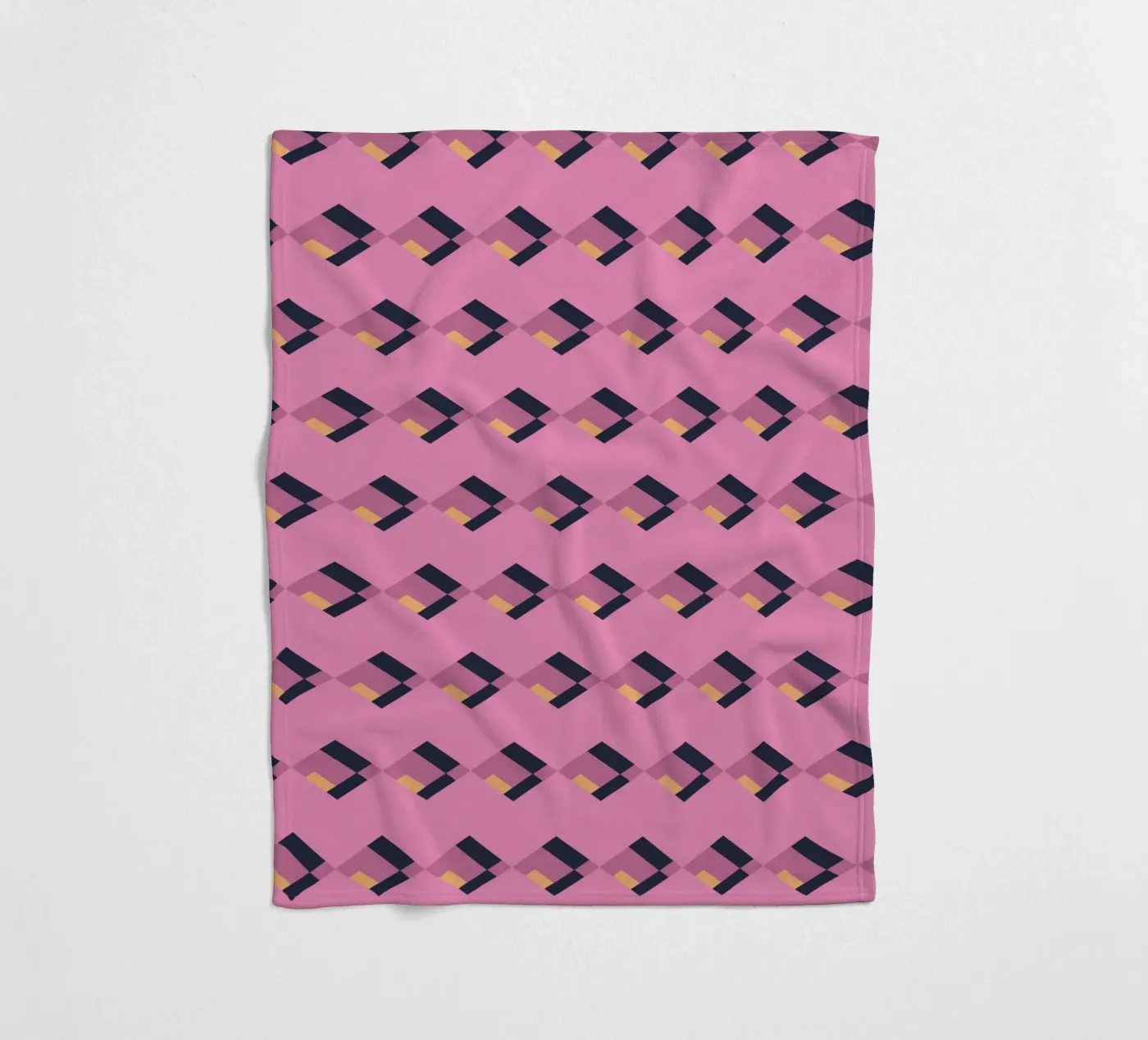 Diamond pink zigzag pattern Fleecedecke von Little Dean