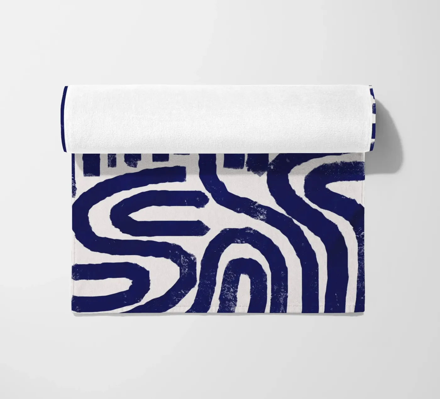 Rusty line pattern Strandtuch von Little Dean