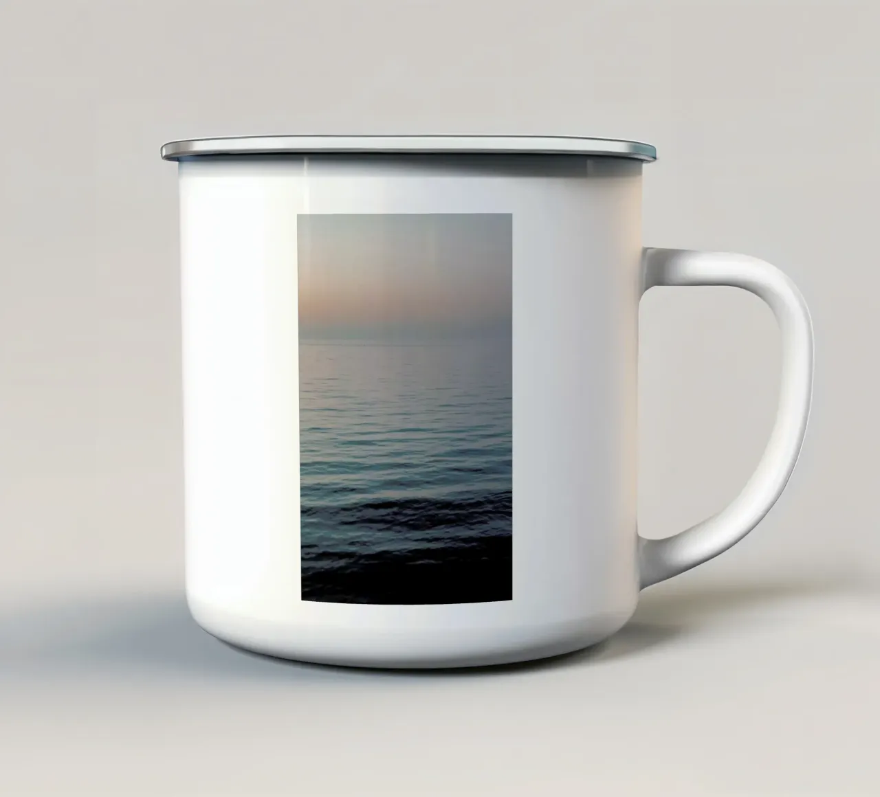Hazy Water tazza in smalto da Sebastian Hilgetag