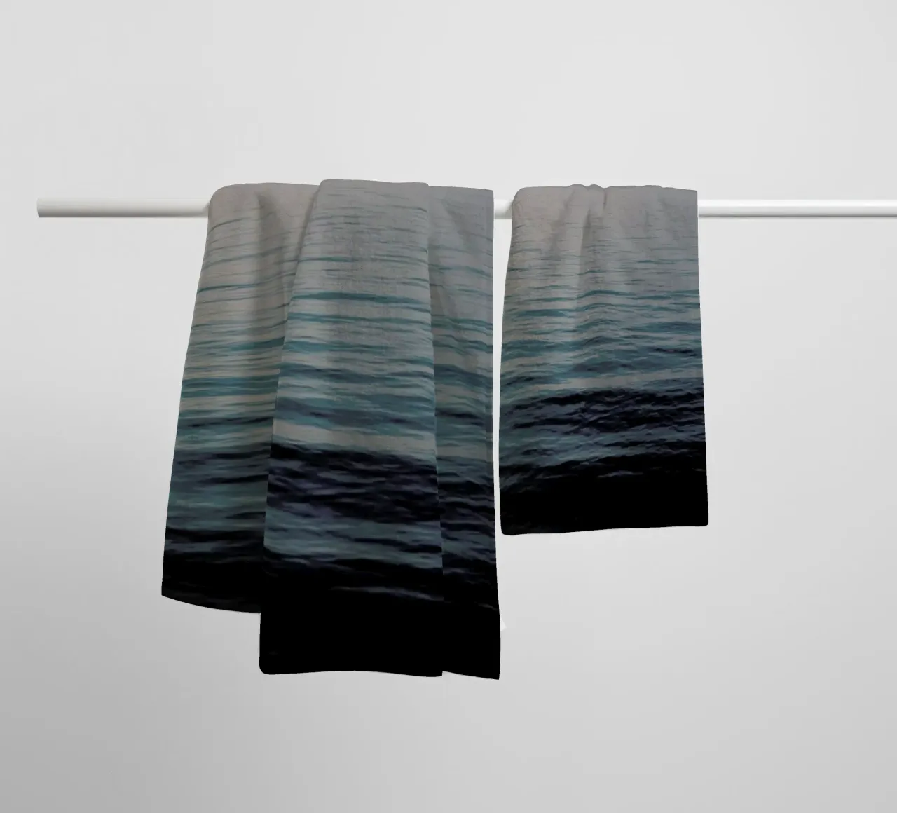 Hazy Water asciugamano da bagno da Sebastian Hilgetag