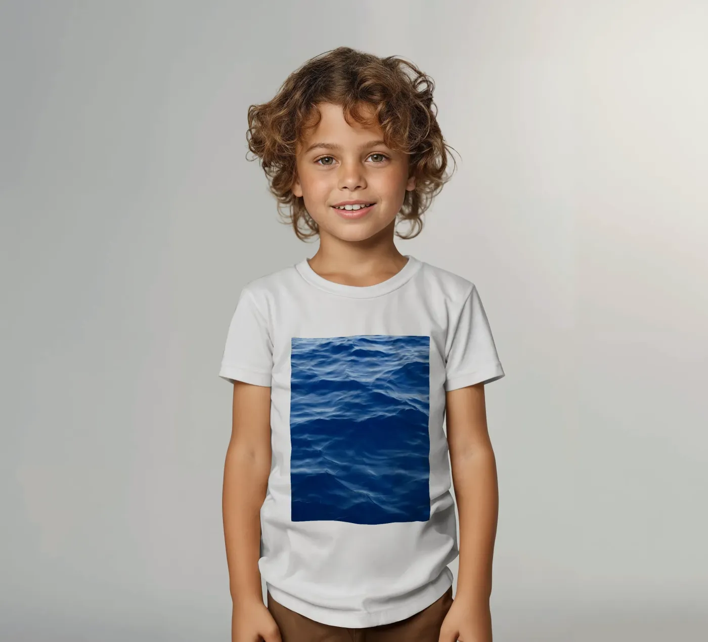 Liquid Memory Kinder T-Shirt von somewhere.soul.escape