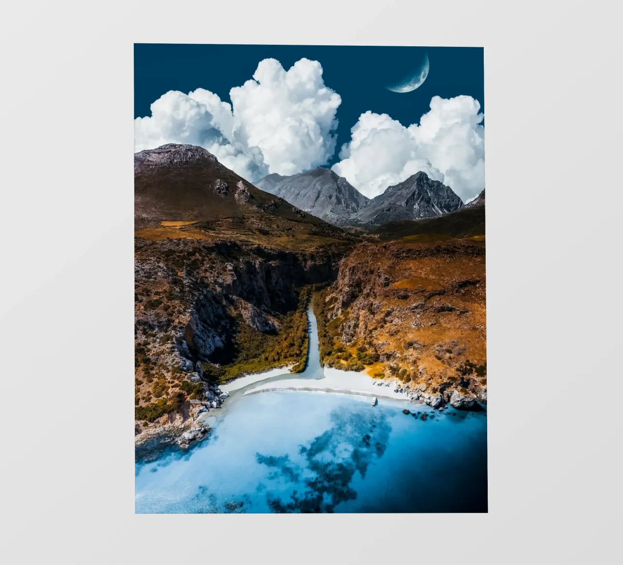 Threshold pellicola backlit da somewhere.soul.escape