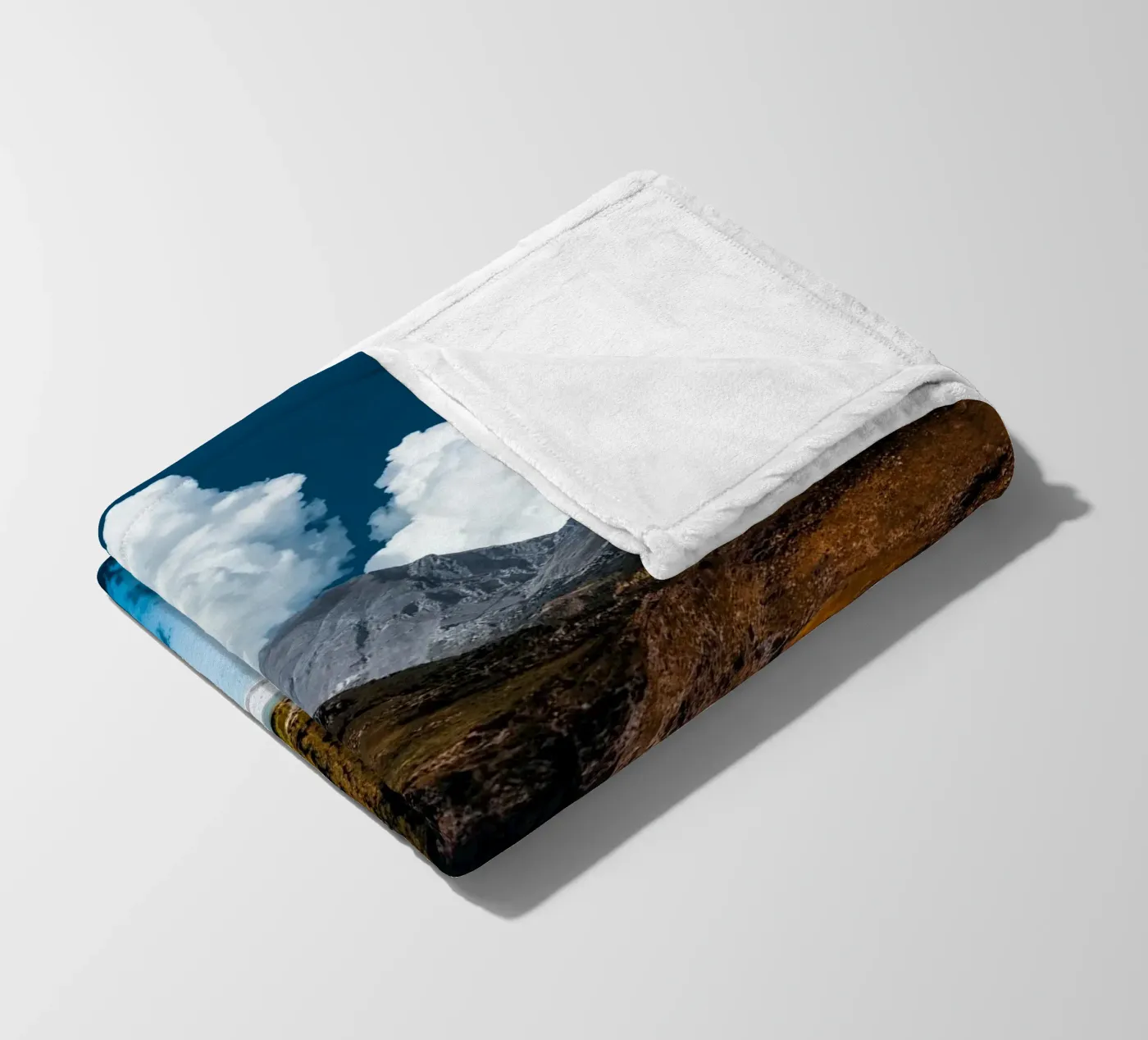 Threshold coperta in pile da somewhere.soul.escape