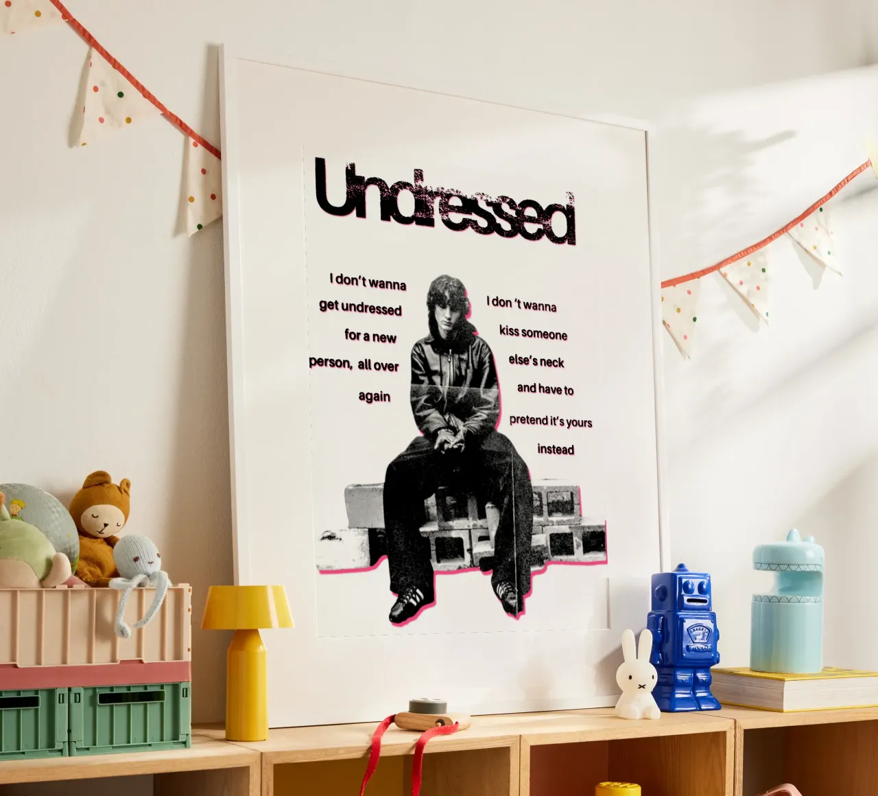 Album d'epoca Musicista Indie Pop anni '90 poster da https://www.juniqe.com/uk/shop/Henndraws