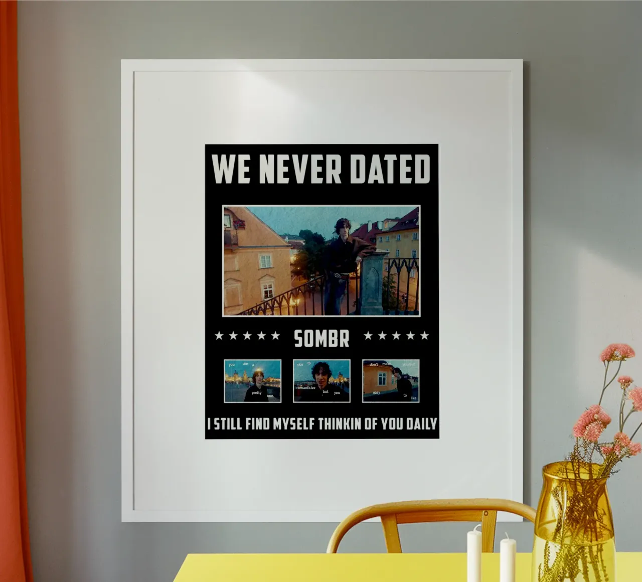 Vintage Photo Up Photo Musicista Pop Indie poster con telaio in plastica da https://www.juniqe.com/uk/shop/Henndraws