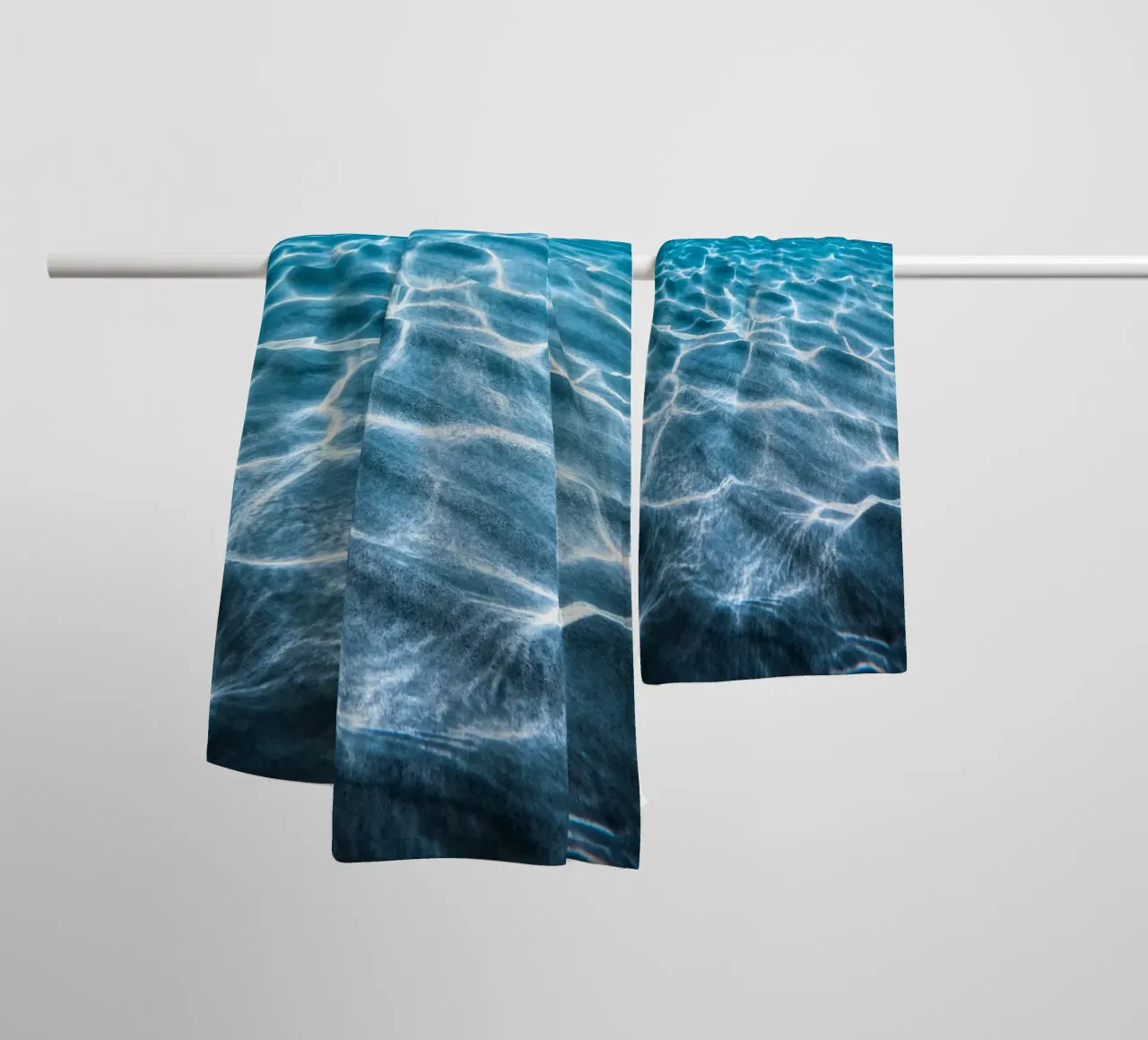 Subsurface Silence asciugamano da bagno da somewhere.soul.escape