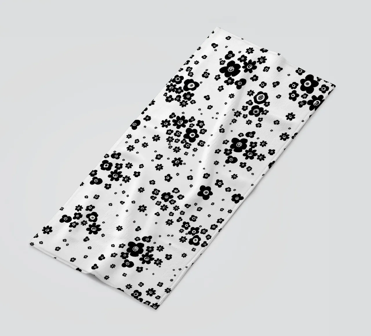 Fiori in bianco e nero telo mare da gulsengunel