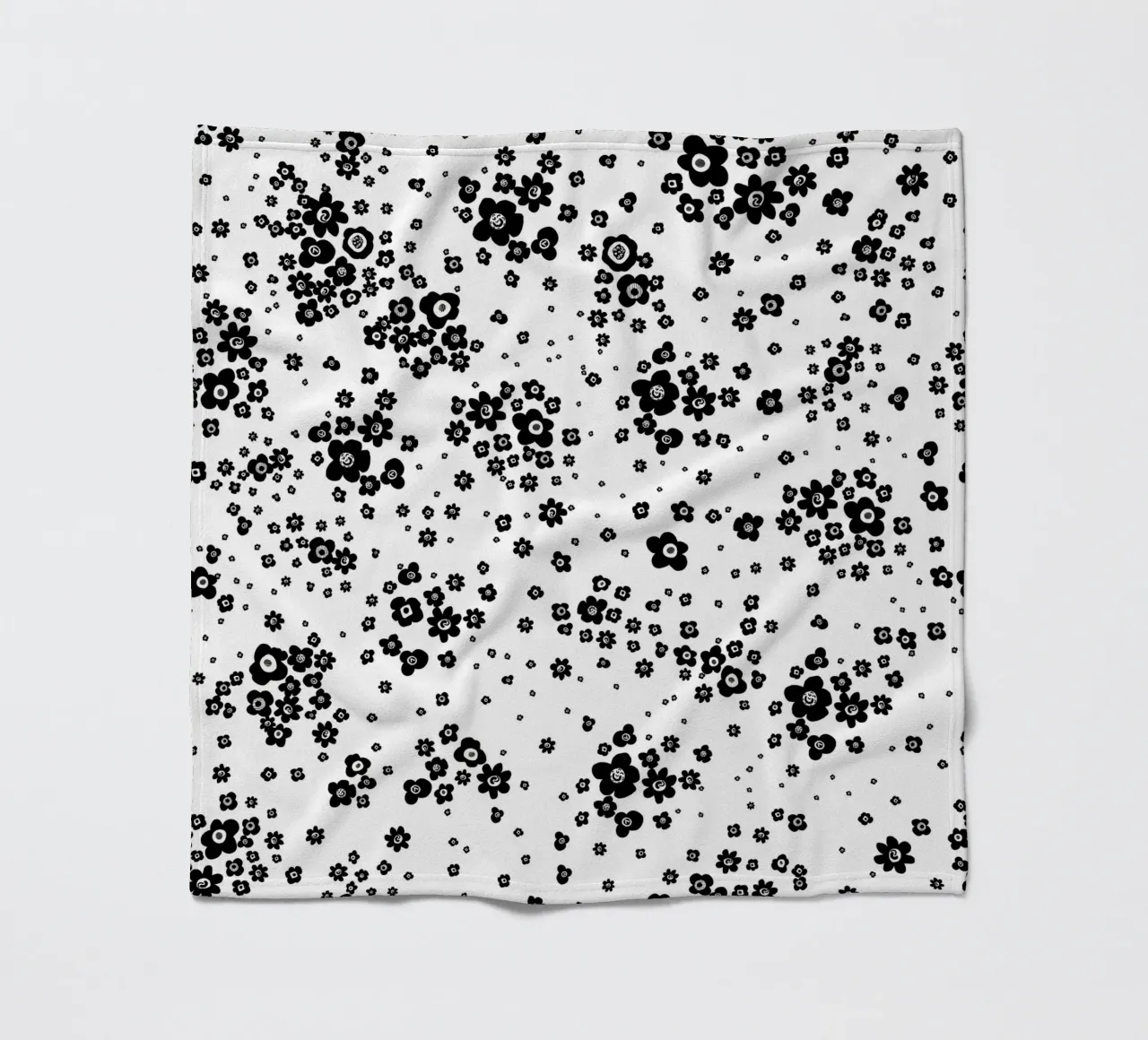Fiori in bianco e nero coperta in pile da gulsengunel