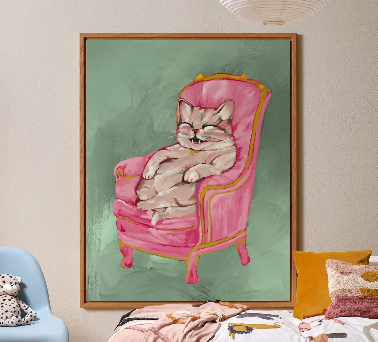 Smiling Cat Lounging on Pink Chair with a Sage Green Wall alluminio dibond da mysteriouscoco