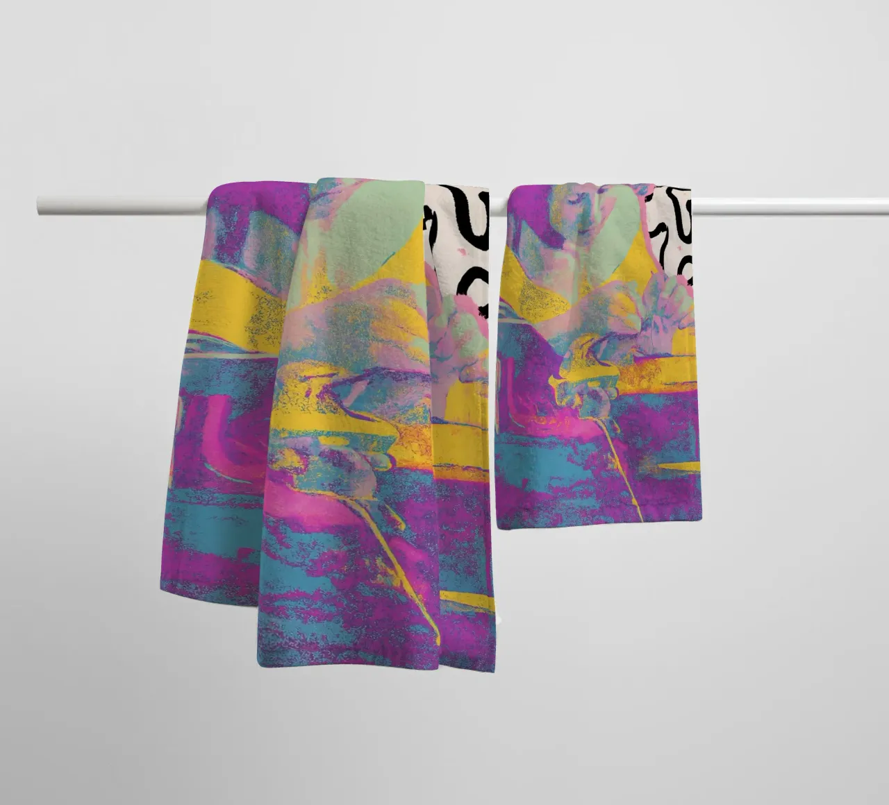 Lady Of The Needle (Neon Maters Series) asciugamano da bagno da treechild