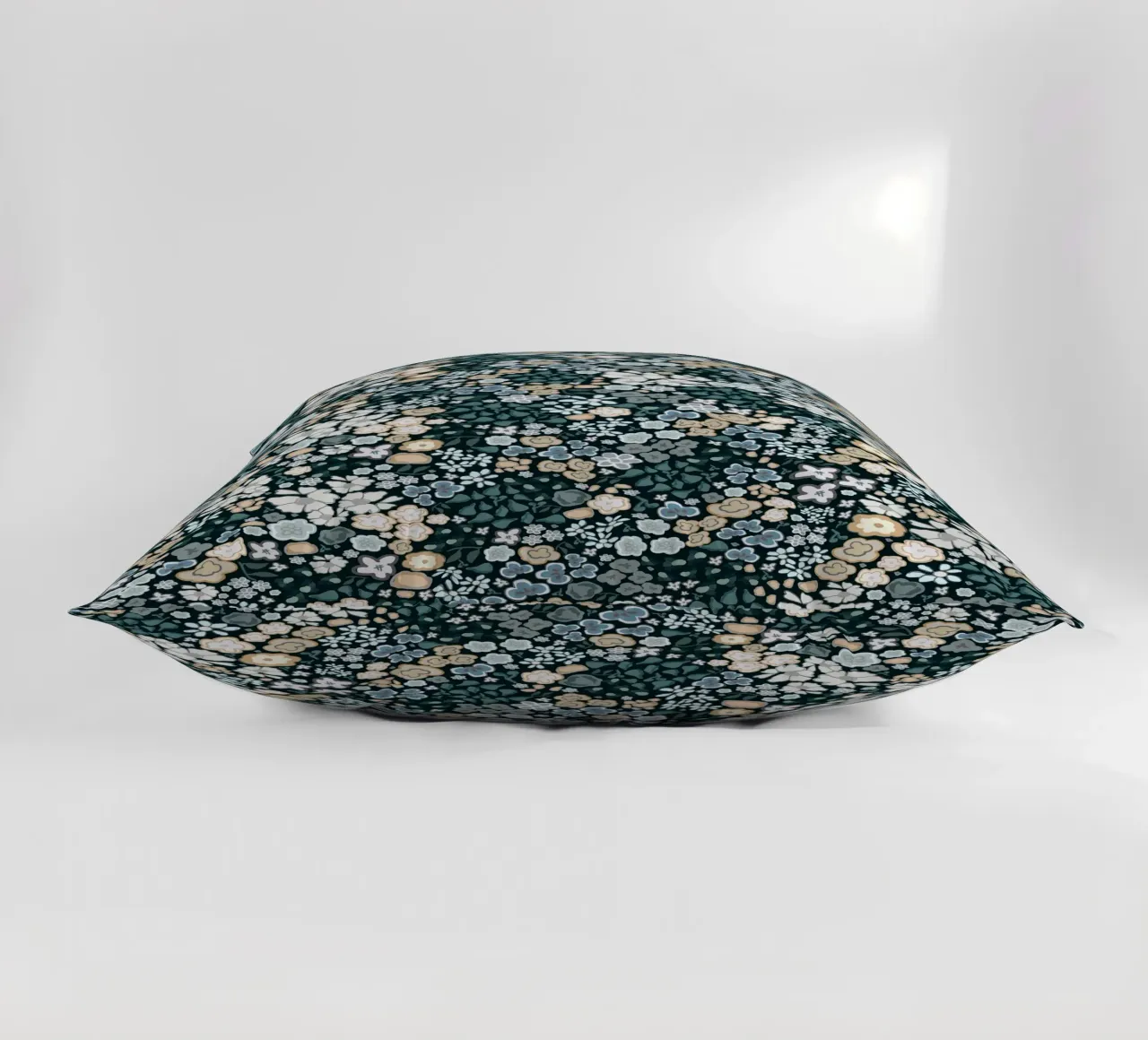 Mignonne petite échelle ditsy coussin de gulsengunel