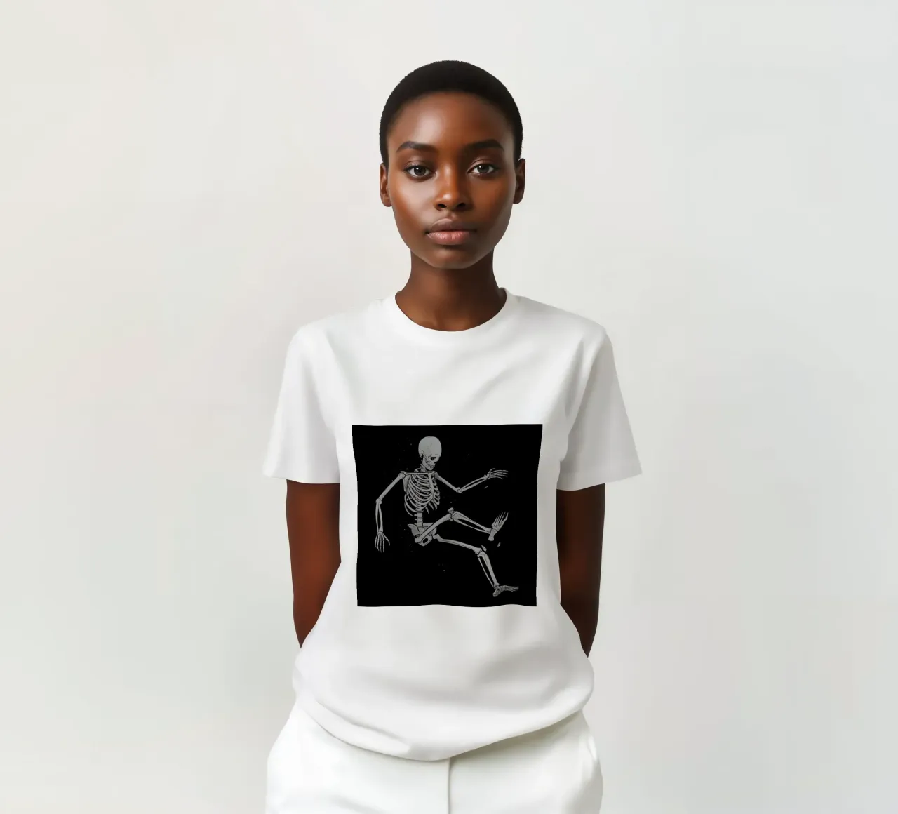 Skeleton Flowting On Space t-shirt da Tobe Fonseca