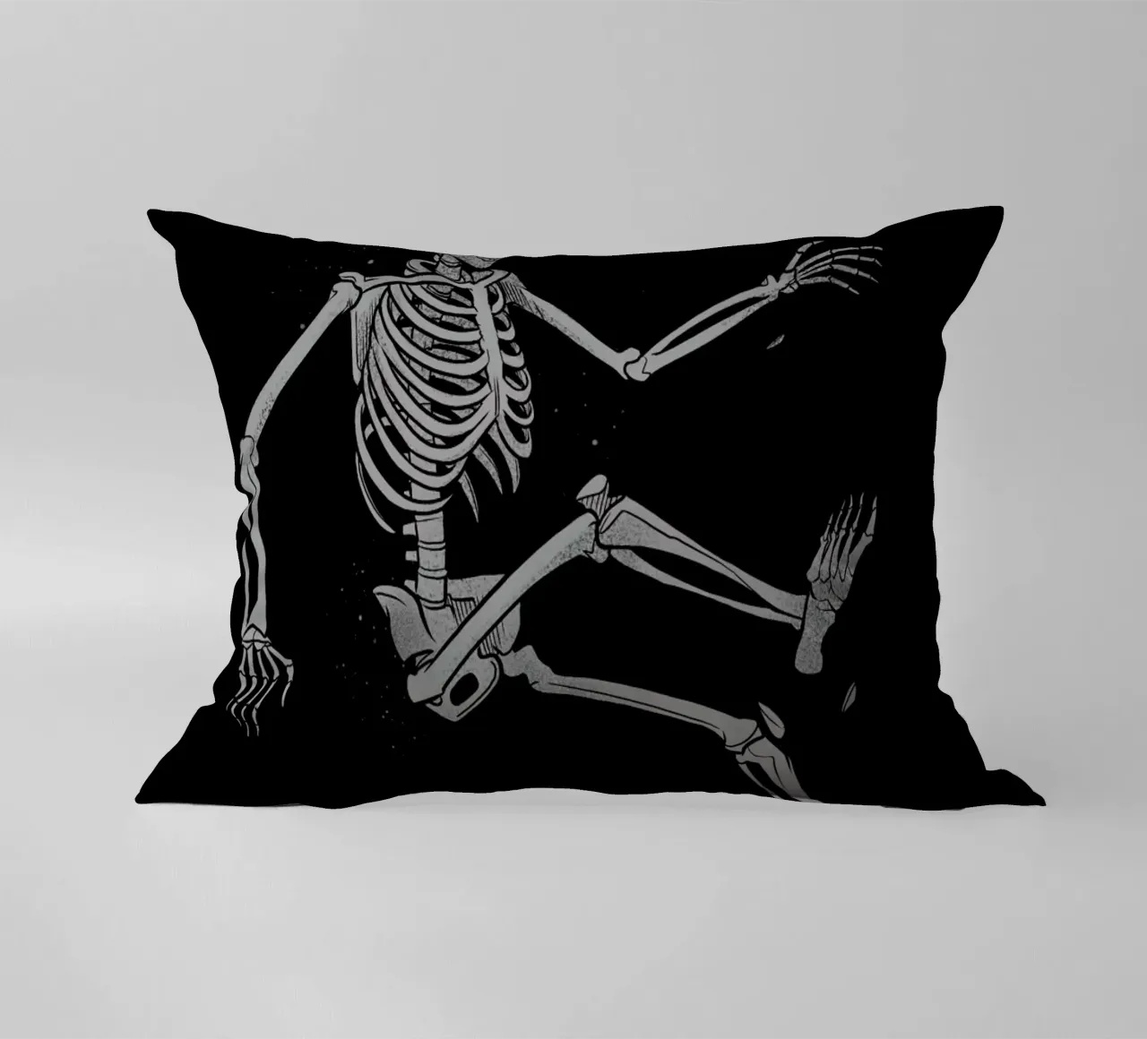 Skeleton Flowting On Space Kissen von Tobe Fonseca