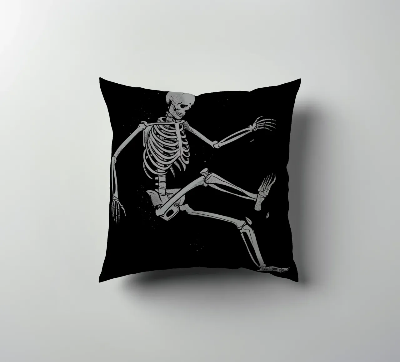 Skeleton Flowting On Space cuscino da Tobe Fonseca