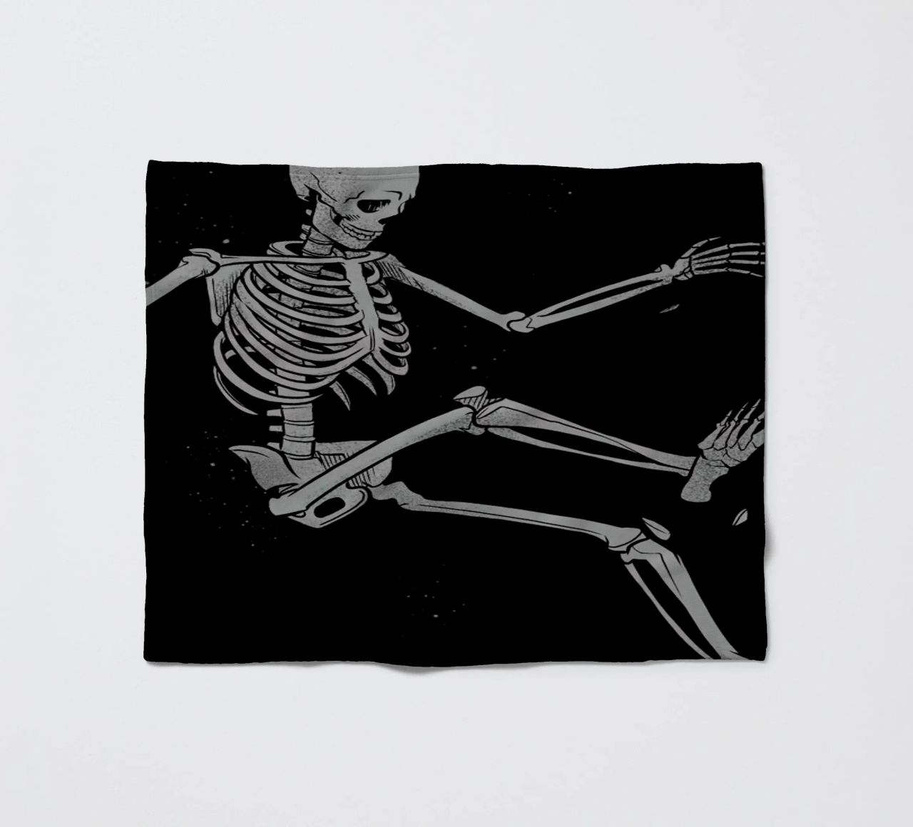 Skeleton Flowting On Space coperta in pile da Tobe Fonseca