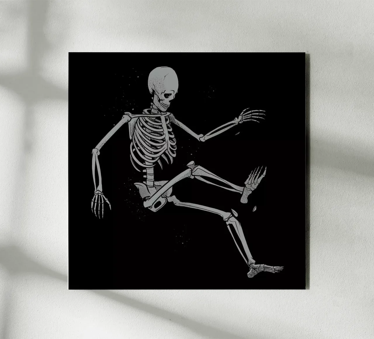 Skeleton Flowting On Space alluminio dibond da Tobe Fonseca