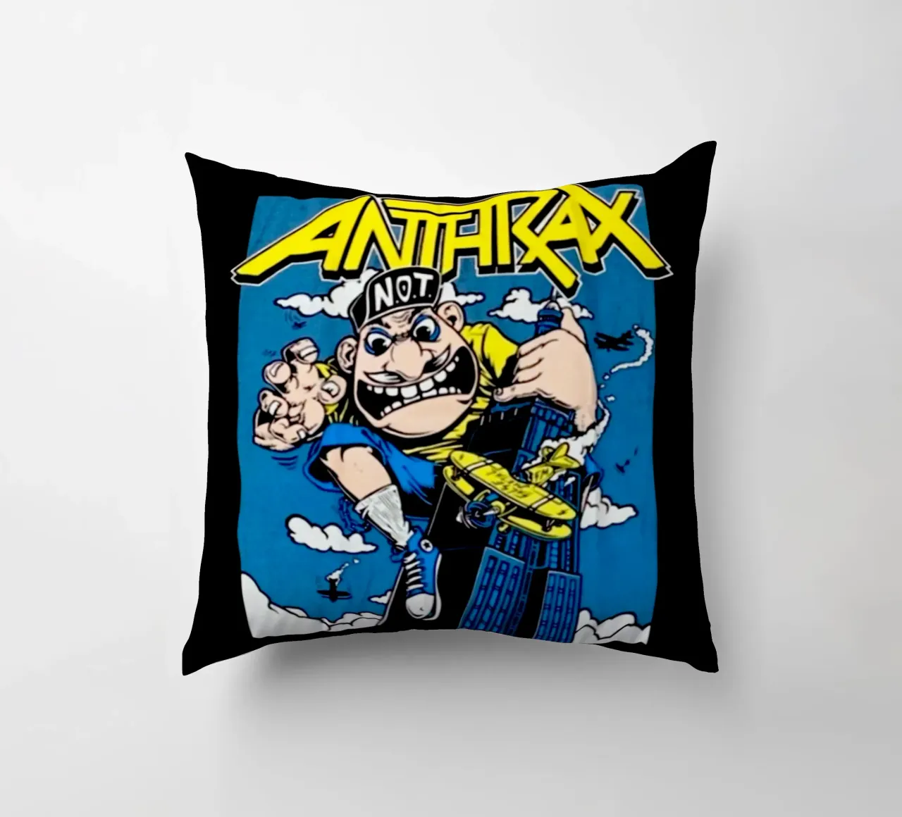 Stile classico dei cartoni animati - Anthrax Band cuscino da https://www.juniqe.com/uk/shop/Henndraws