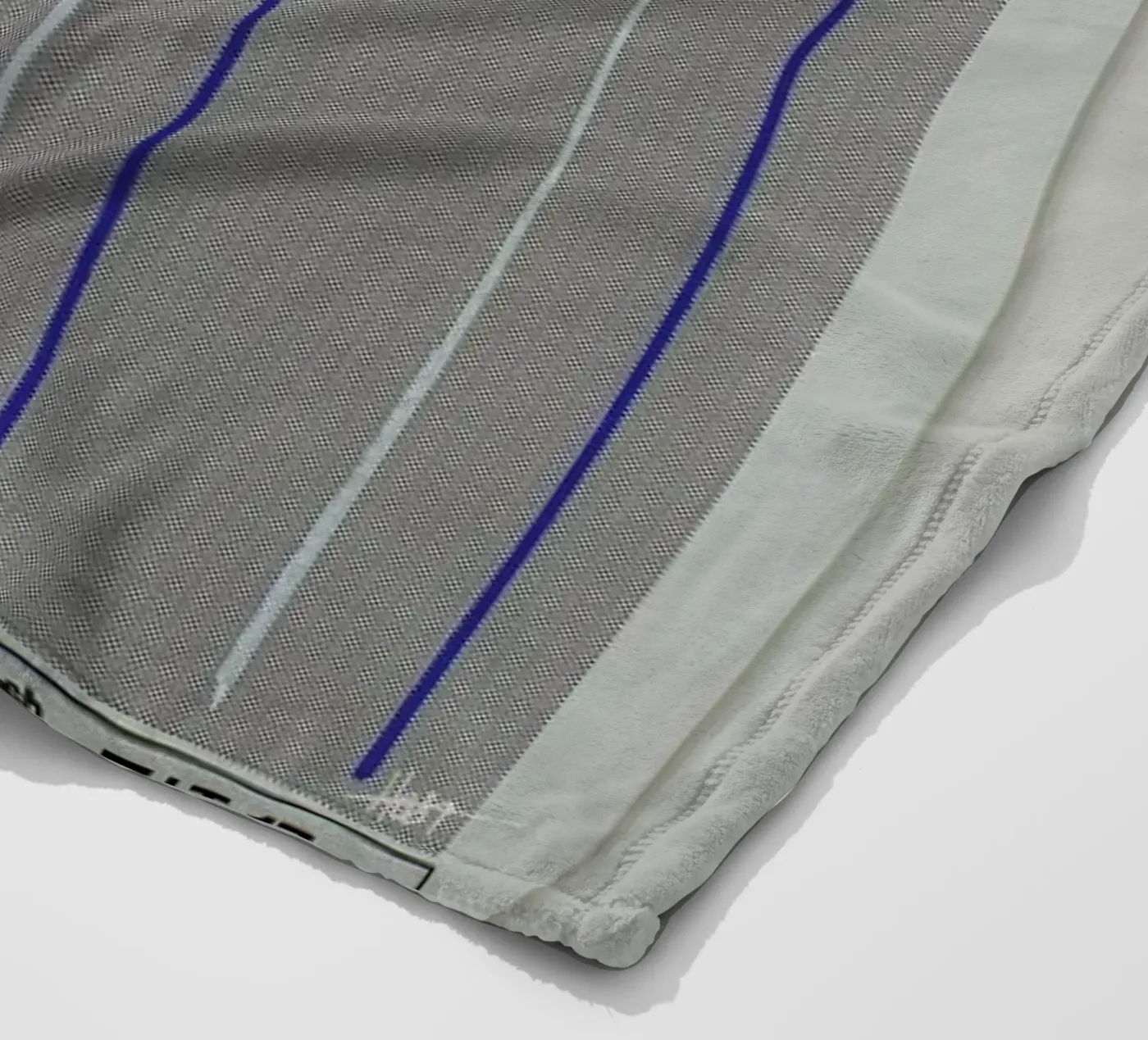 Interdependence 10 coperta in pile da Joachim Høst