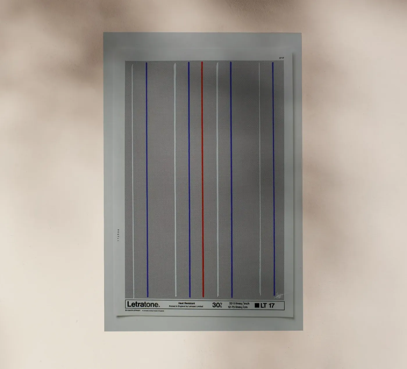 Interdependence 10 pellicola backlit da Joachim Høst