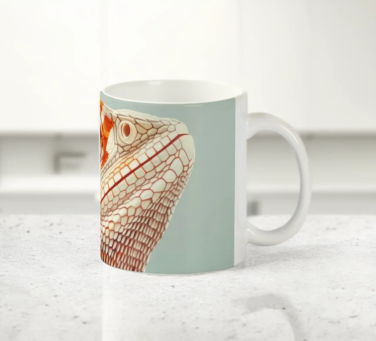 drago barbuto, mostrando la sua feroce ma bellissima tazza in ceramica da DesignDoodle