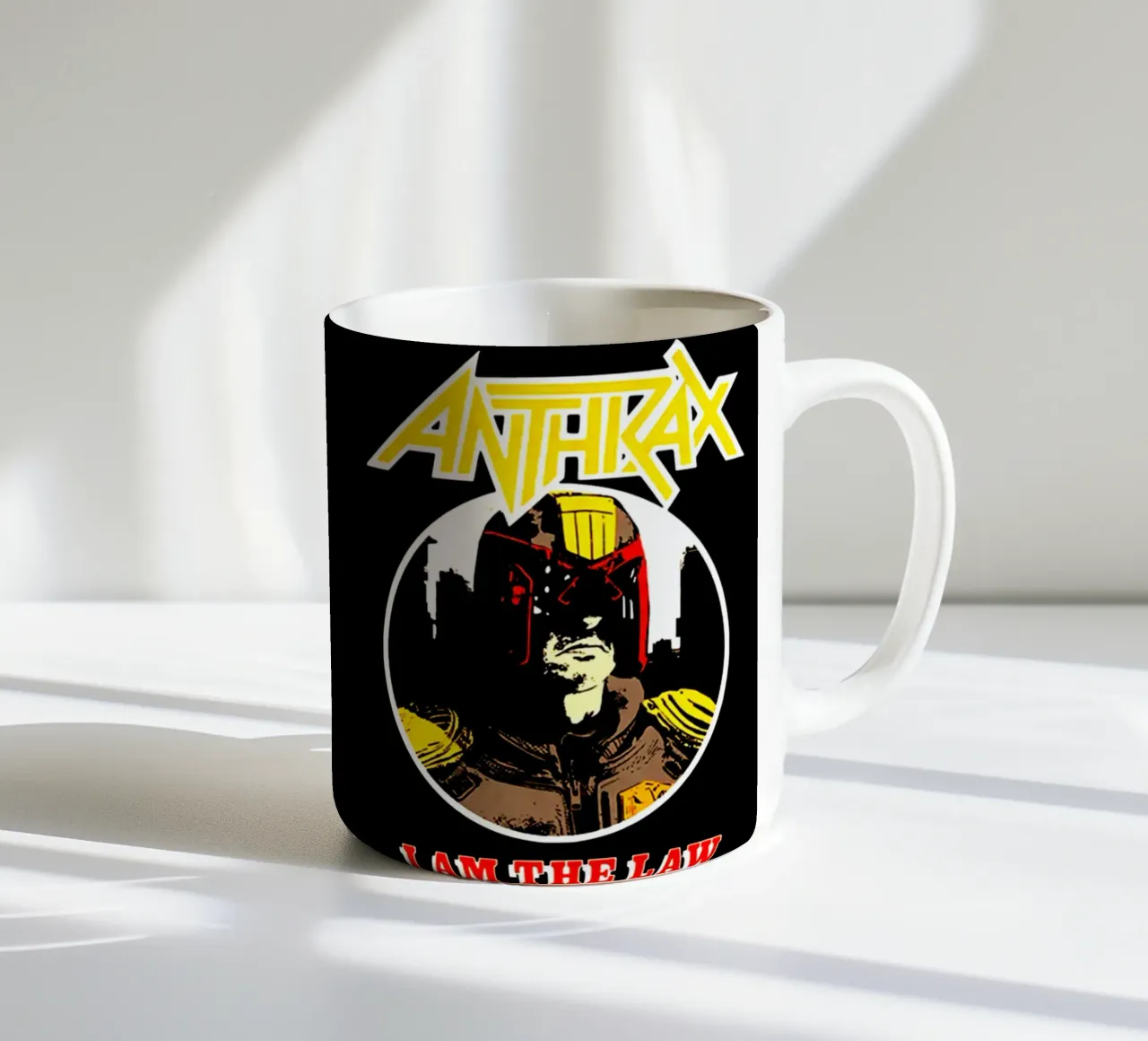 Cornice a cerchio vintage - Banda degli Anthrax tazza in ceramica da https://www.juniqe.com/uk/shop/Henndraws