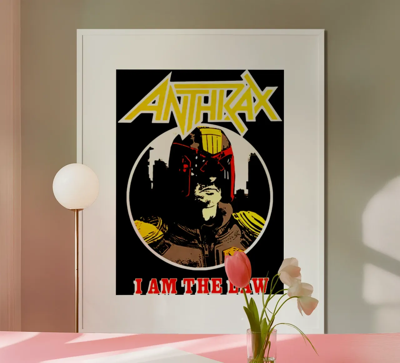 Cornice a cerchio vintage - Banda degli Anthrax poster con telaio in plastica da https://www.juniqe.com/uk/shop/Henndraws