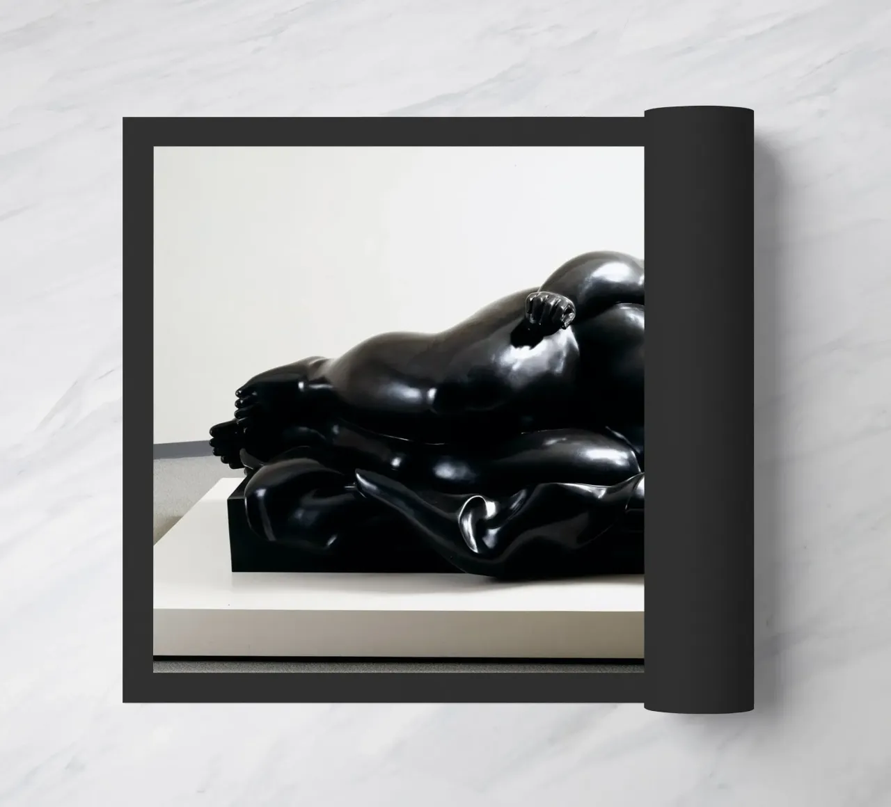 "Figura reclinata" di Fernando Botero zerbino da Classic Art Prints