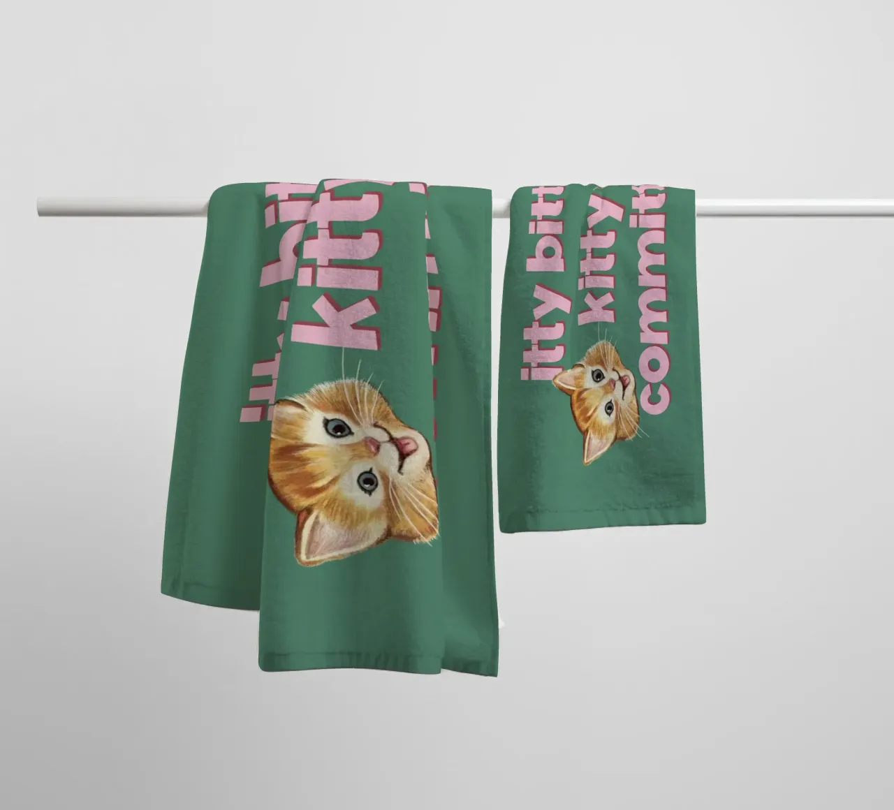 Comitato Itty Bitty Kitty asciugamano da bagno da Laura Graves