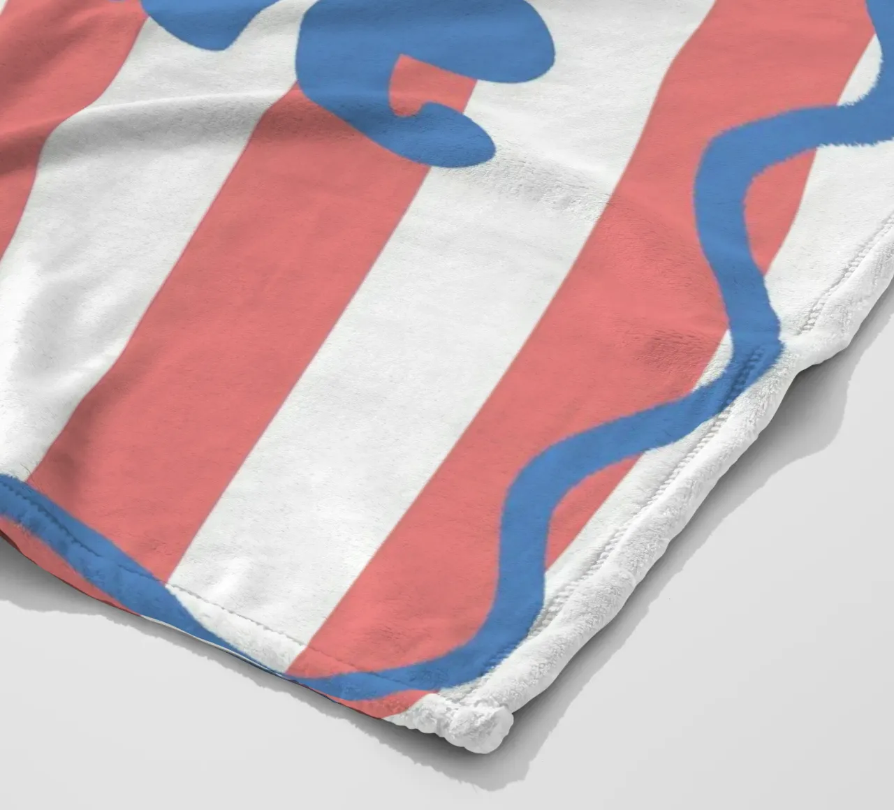 Tutto Bene coperta in pile da Attaboy Dsgn