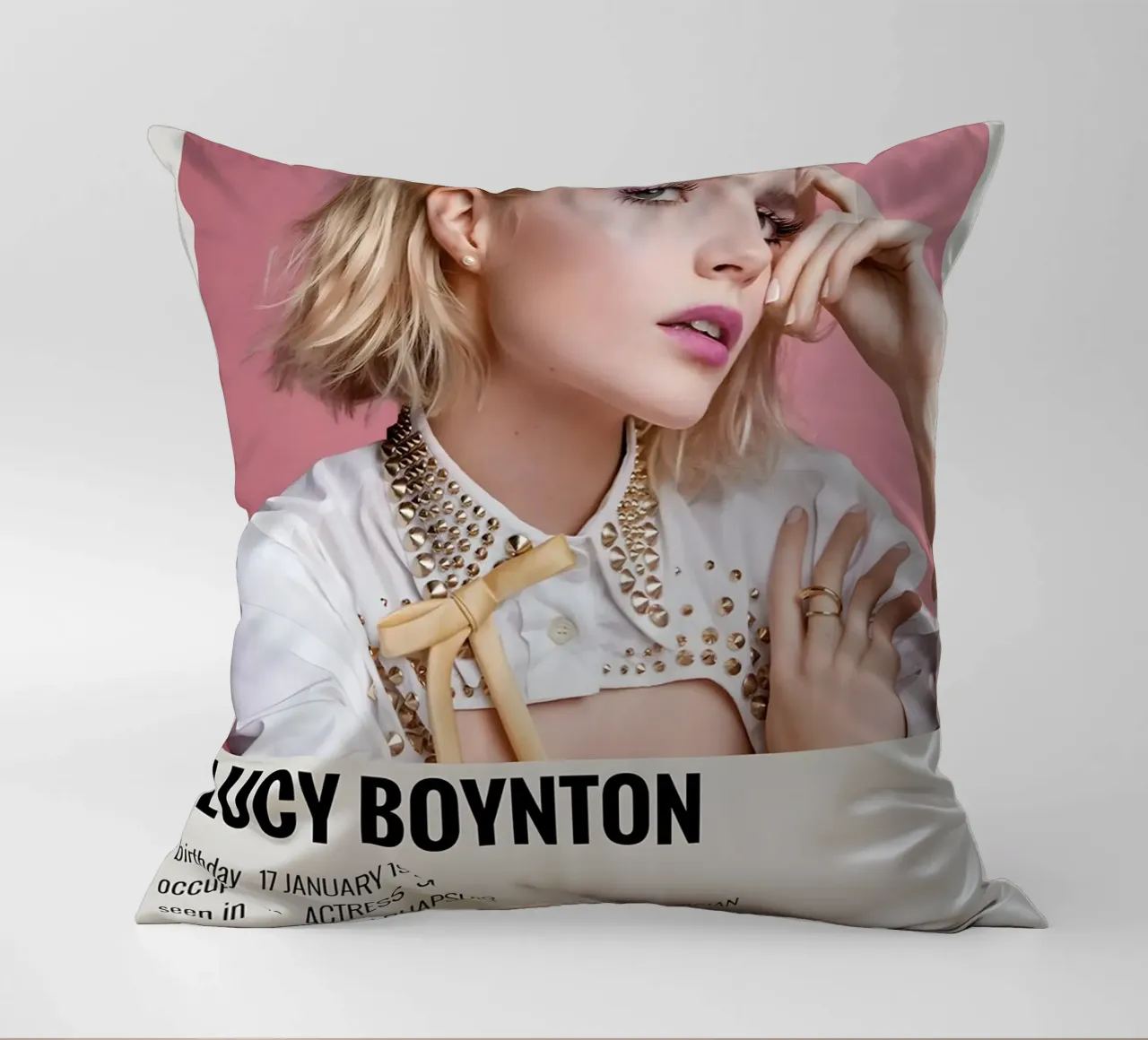 LUCY BOYNTON cuscino da MVFminimalist