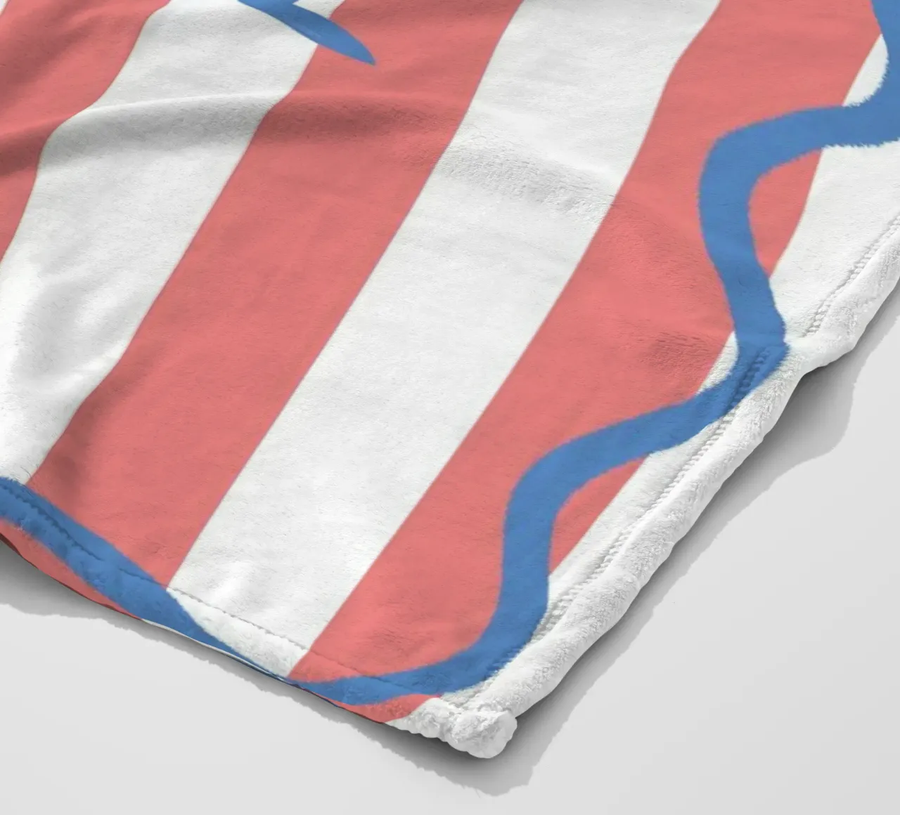 Tutto Bene coperta in pile da Attaboy Dsgn