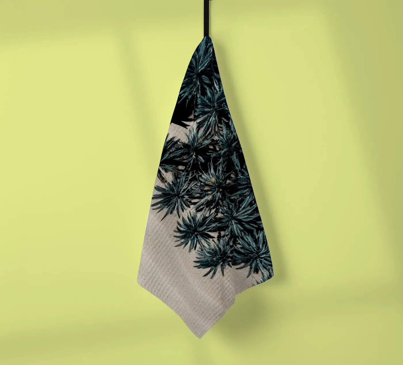 Split Terrain Geschirrtuch von somewhere.soul.escape