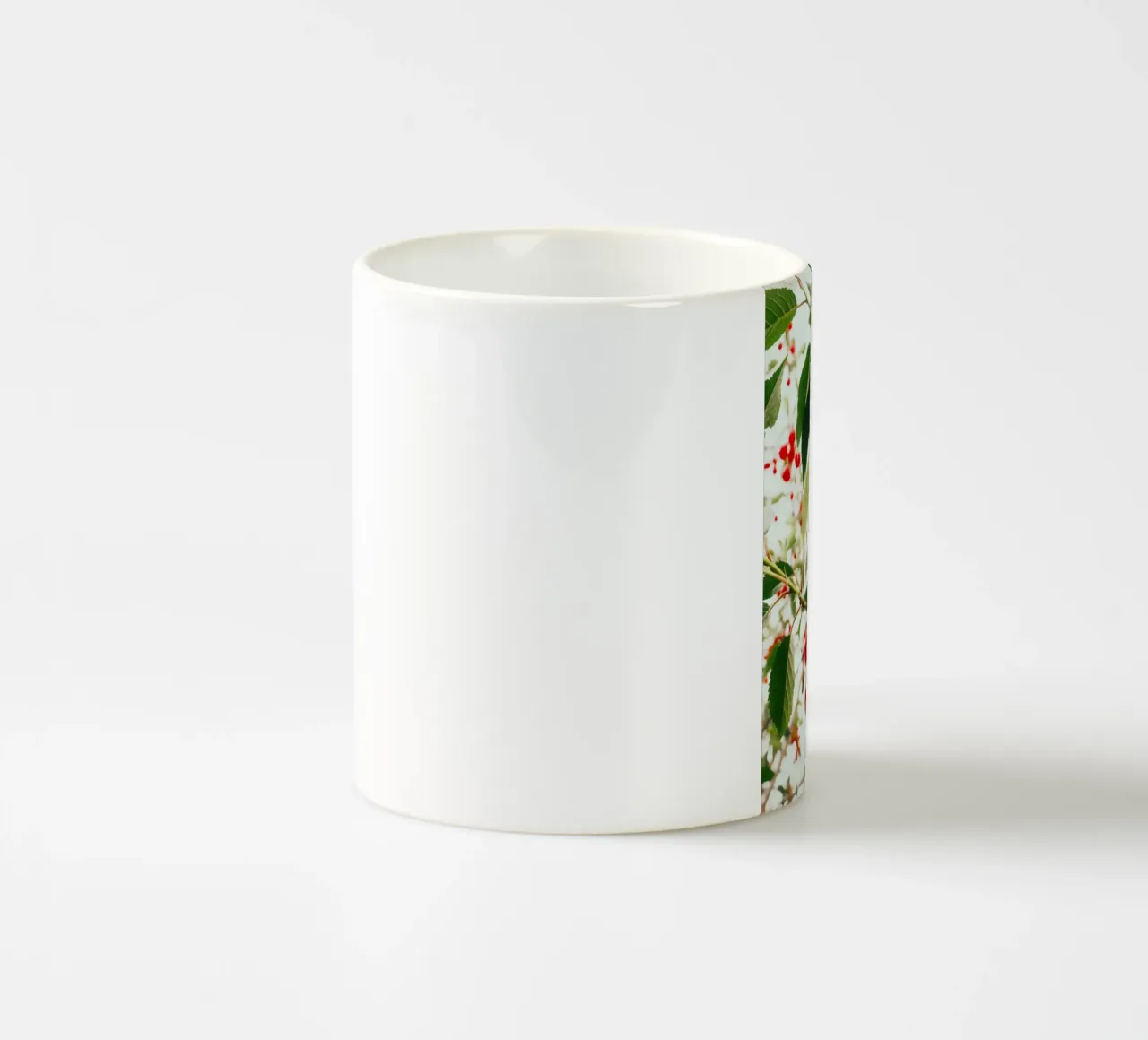 ciliegie rosse tazza in ceramica da Earthly Visions