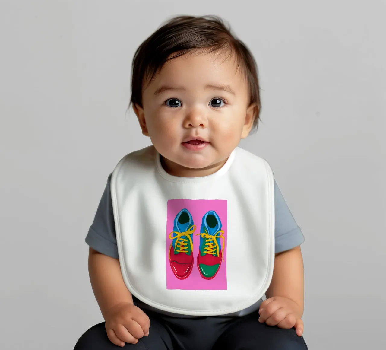 Sneaker Pop colorate bavaglino da Peak Delusion