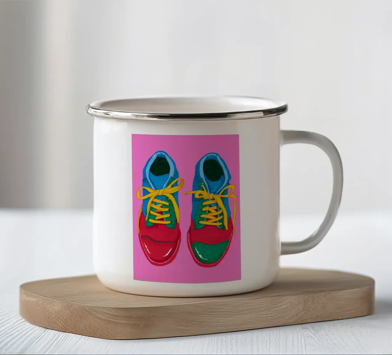Sneaker Pop colorate tazza in smalto da Peak Delusion
