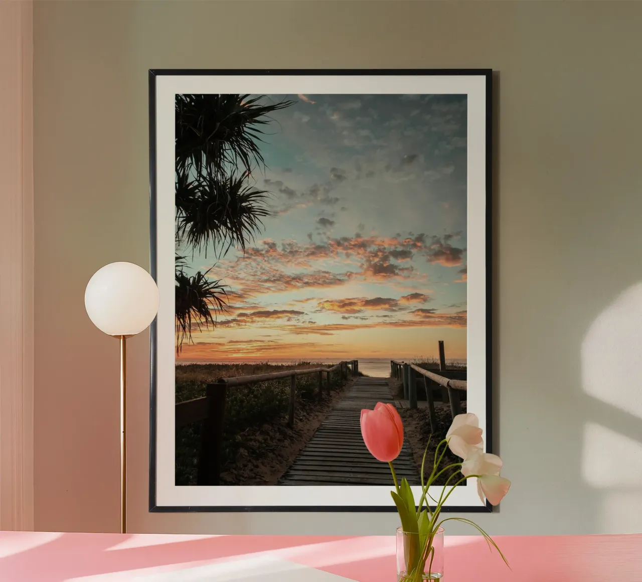 sentiero di legno per la spiaggia del tramonto poster con telaio in legno da life of sands