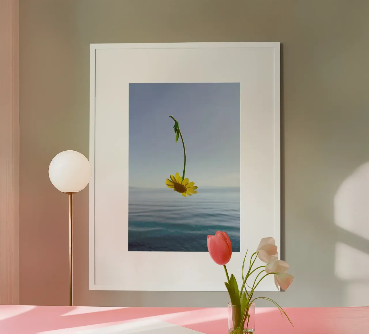 George Griefy - Yellow Pride poster con telaio in legno da George Griefy