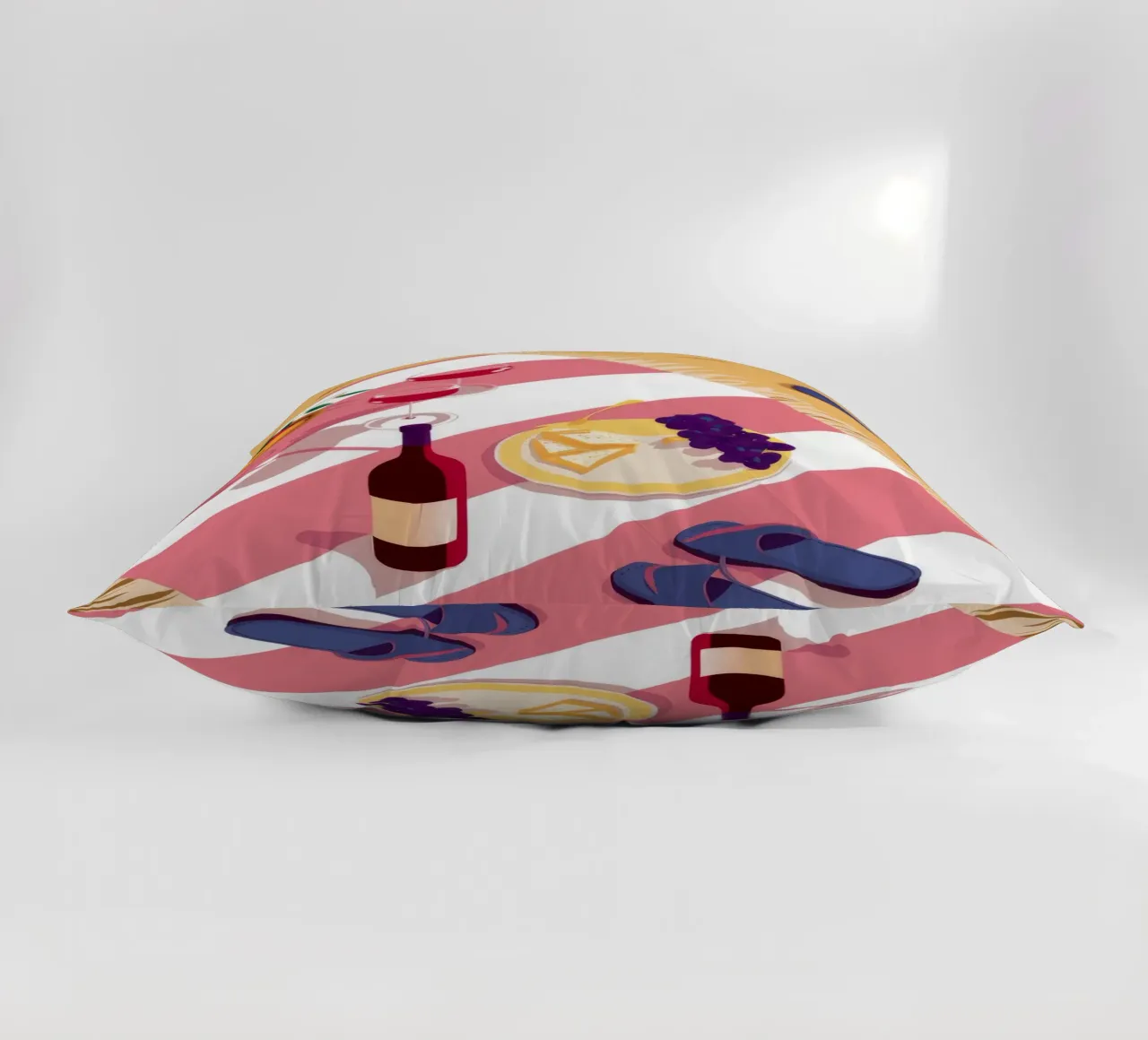 Beatitudine da picnic in spiaggia cuscino da Muse Artworks