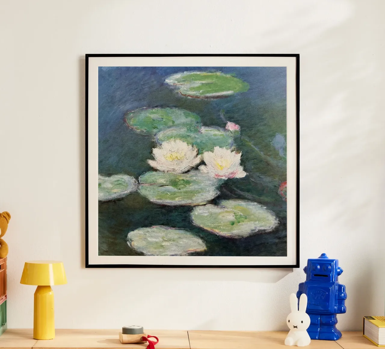 Monet Speciale fiore di loto poster con telaio in plastica da Günstiger Laden