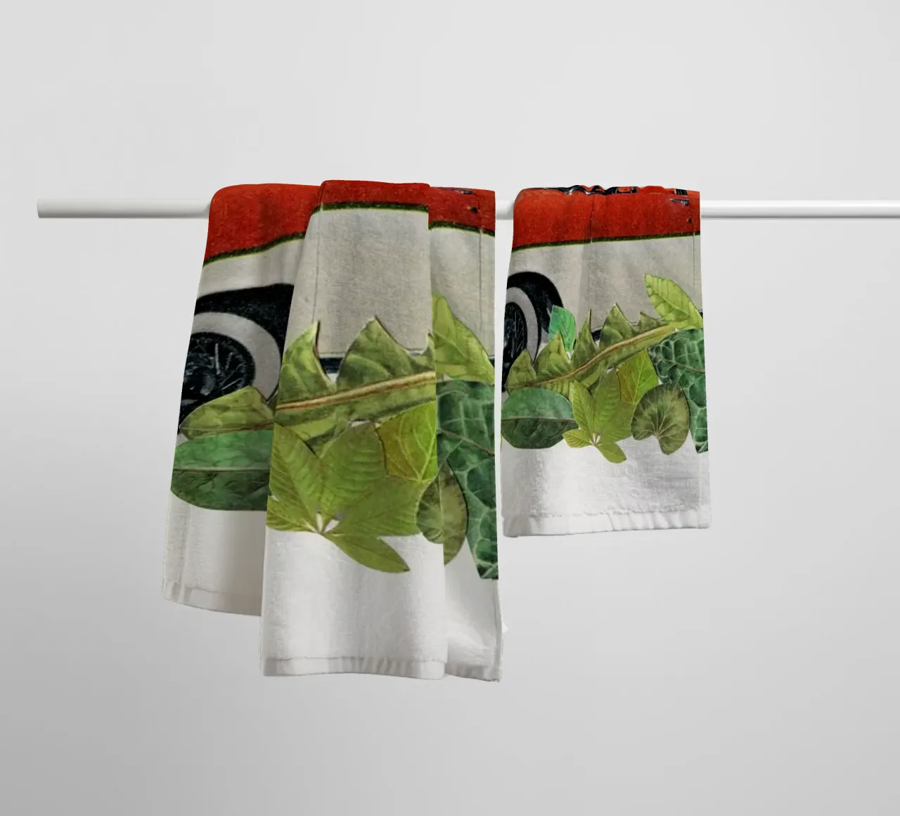 Off Road badhanddoek van Cassia Beck Collage