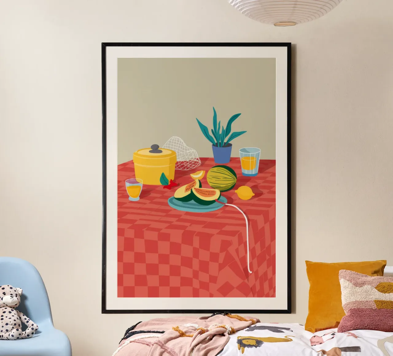 Quietud a cuadros rojos poster con marco de madera de Muse Artworks