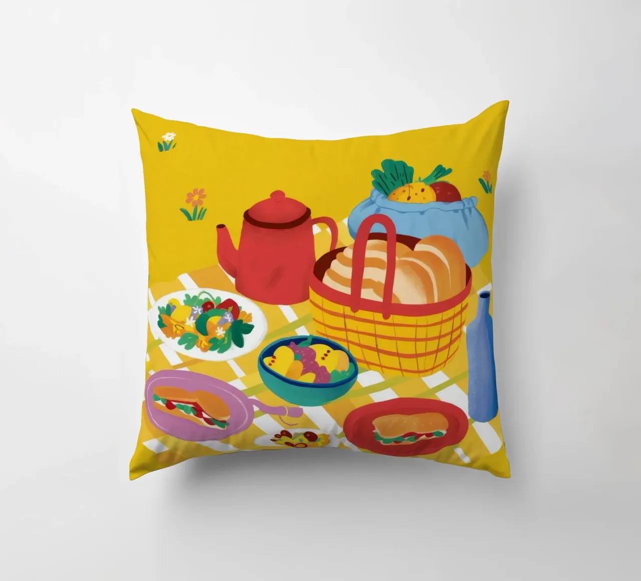 Red Teapot Picnic cuscino da Muse Artworks