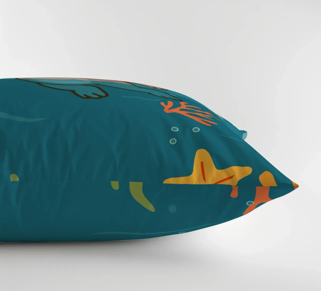 Immersione in mare con l'orso cuscino da namosh