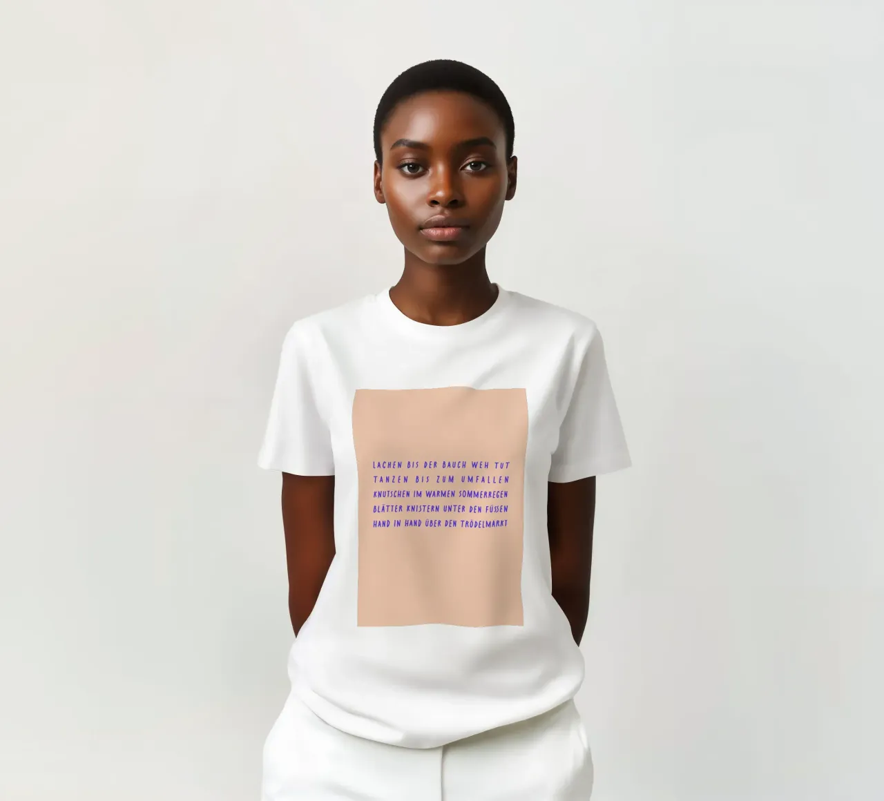 Lachen.Tanzen.Knutschen..Hand in Hand. t-shirt da FRICKE DESIGN