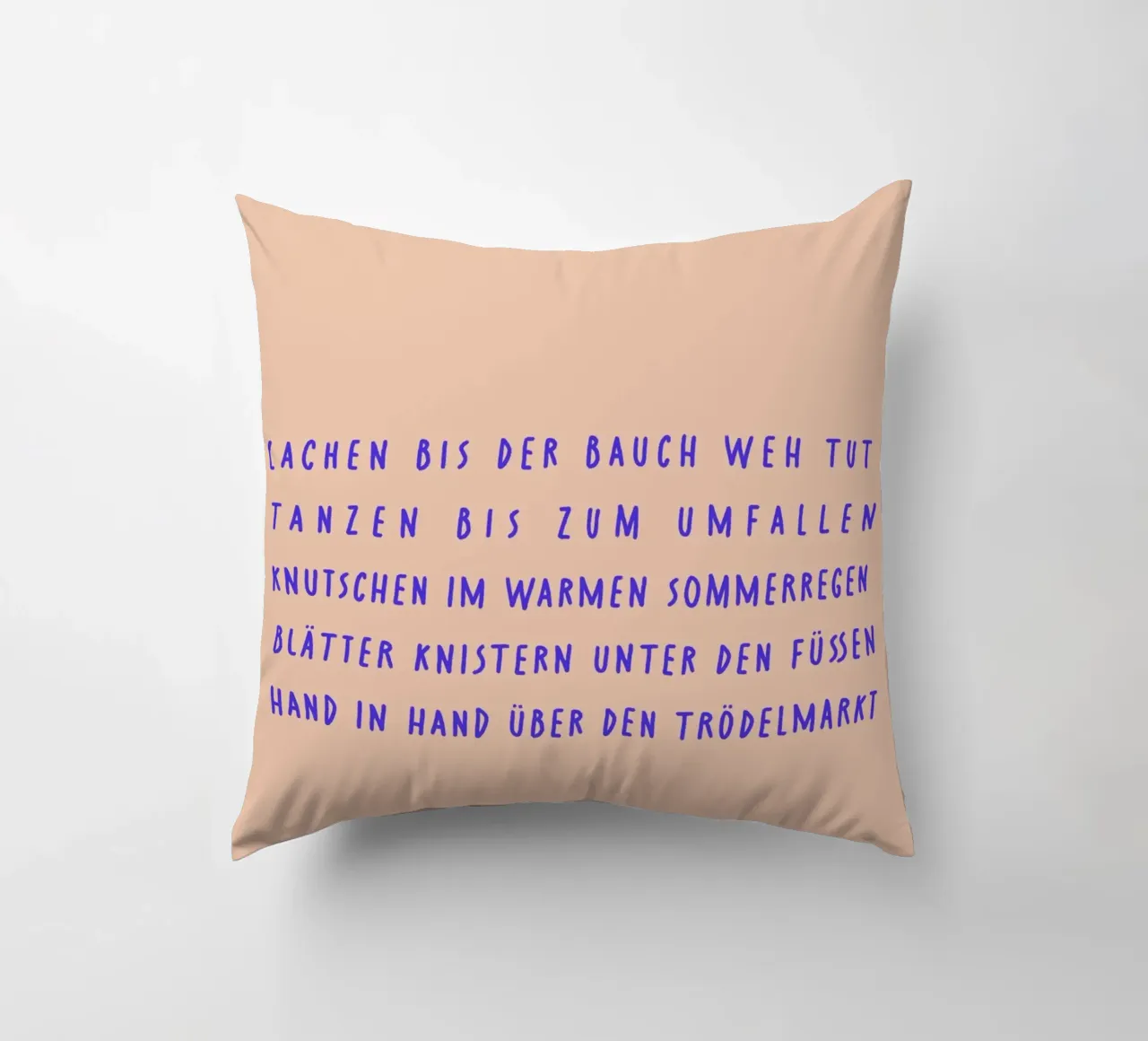 Lachen.Tanzen.Knutschen..Hand in Hand. cuscino da FRICKE DESIGN