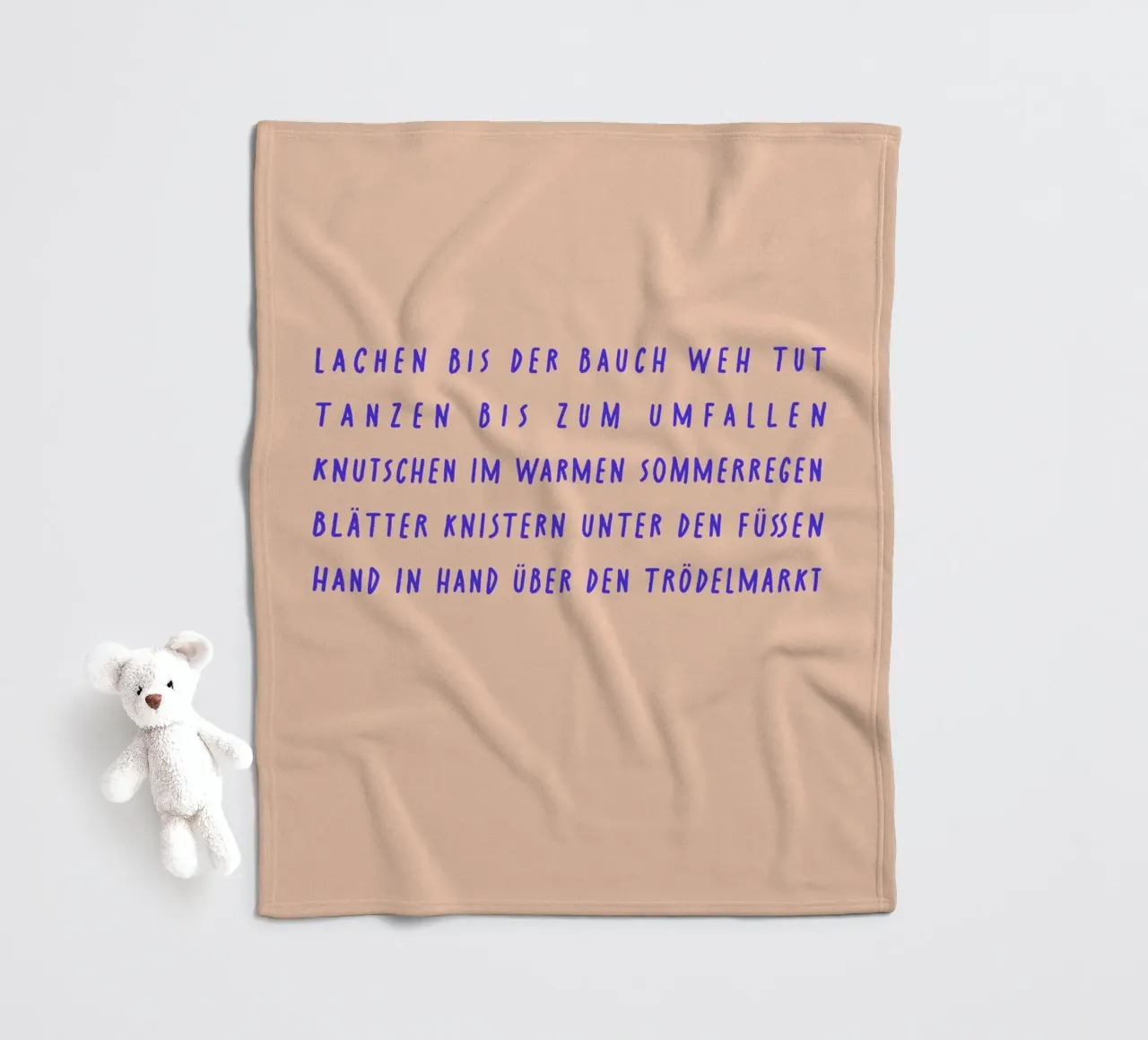 Lachen.Tanzen.Knutschen..Hand in Hand. coperta in pile da FRICKE DESIGN