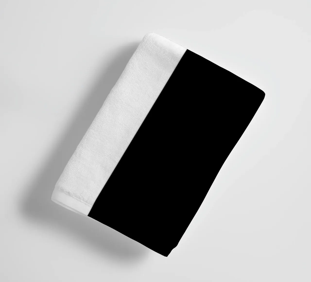 Motif de rayures noires et blanches art géométrique minimaliste serviette de bain de gulsengunel