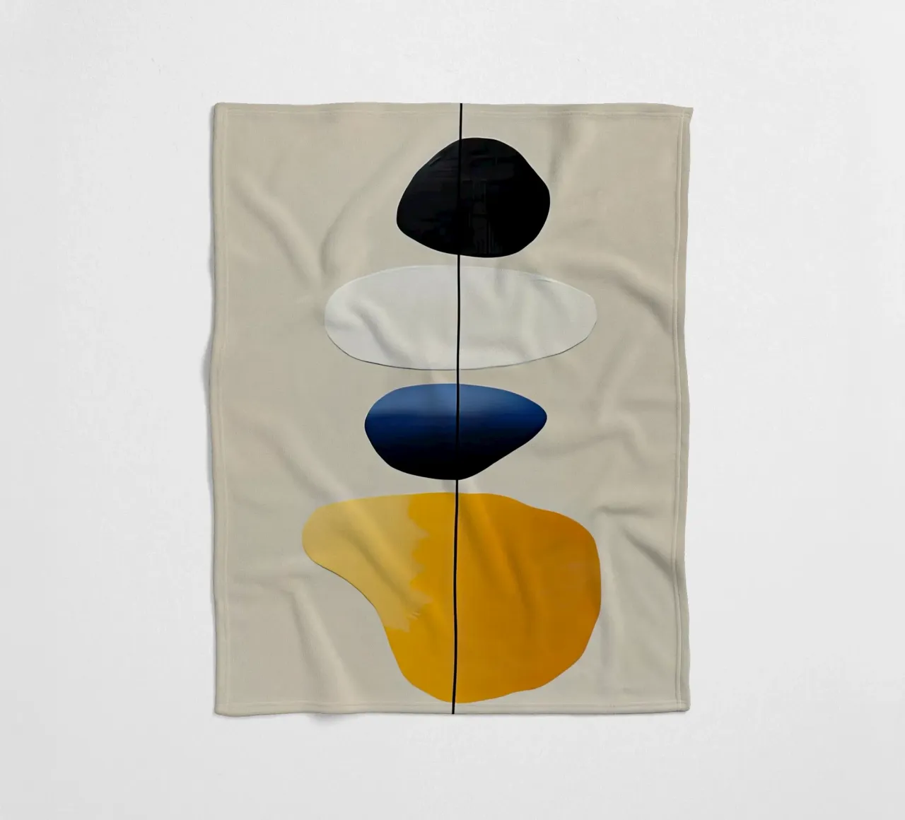 Composizione minimalista di forme impilate in giallo coperta in pile da Artbyvo