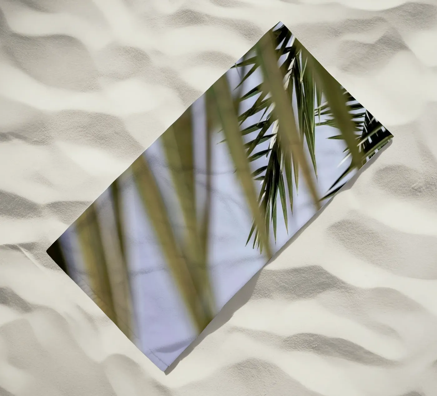 Hidden Strandtuch von Shot By Clint